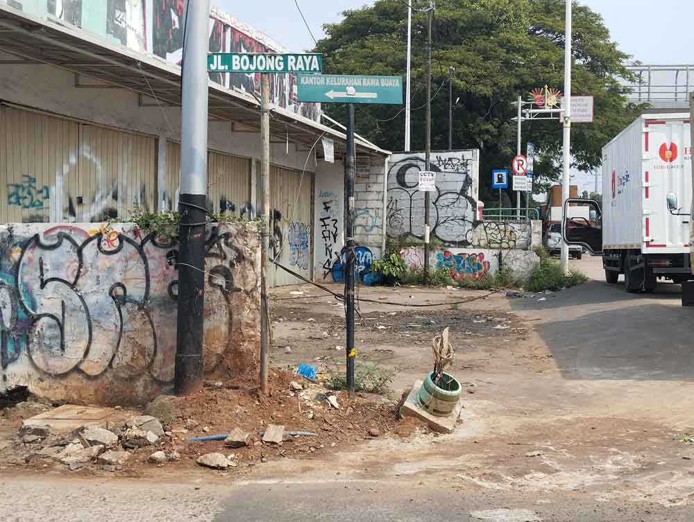 odp di pinggir jalan